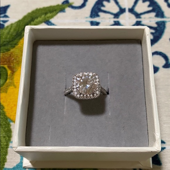 Sterling Silver CZ Ring - Picture 2 of 6
